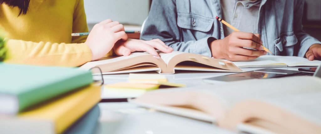 Explora las 10 Mejores Escuelas Online del Mundo: Tu Puerta a la Educación Global 1 las mejores escuelas online3 1